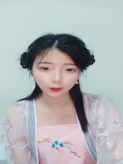 电影红颜瘦小模特身材妹子黑丝连体上衣，给男友口交，被男友无情玩穴，道具自慰